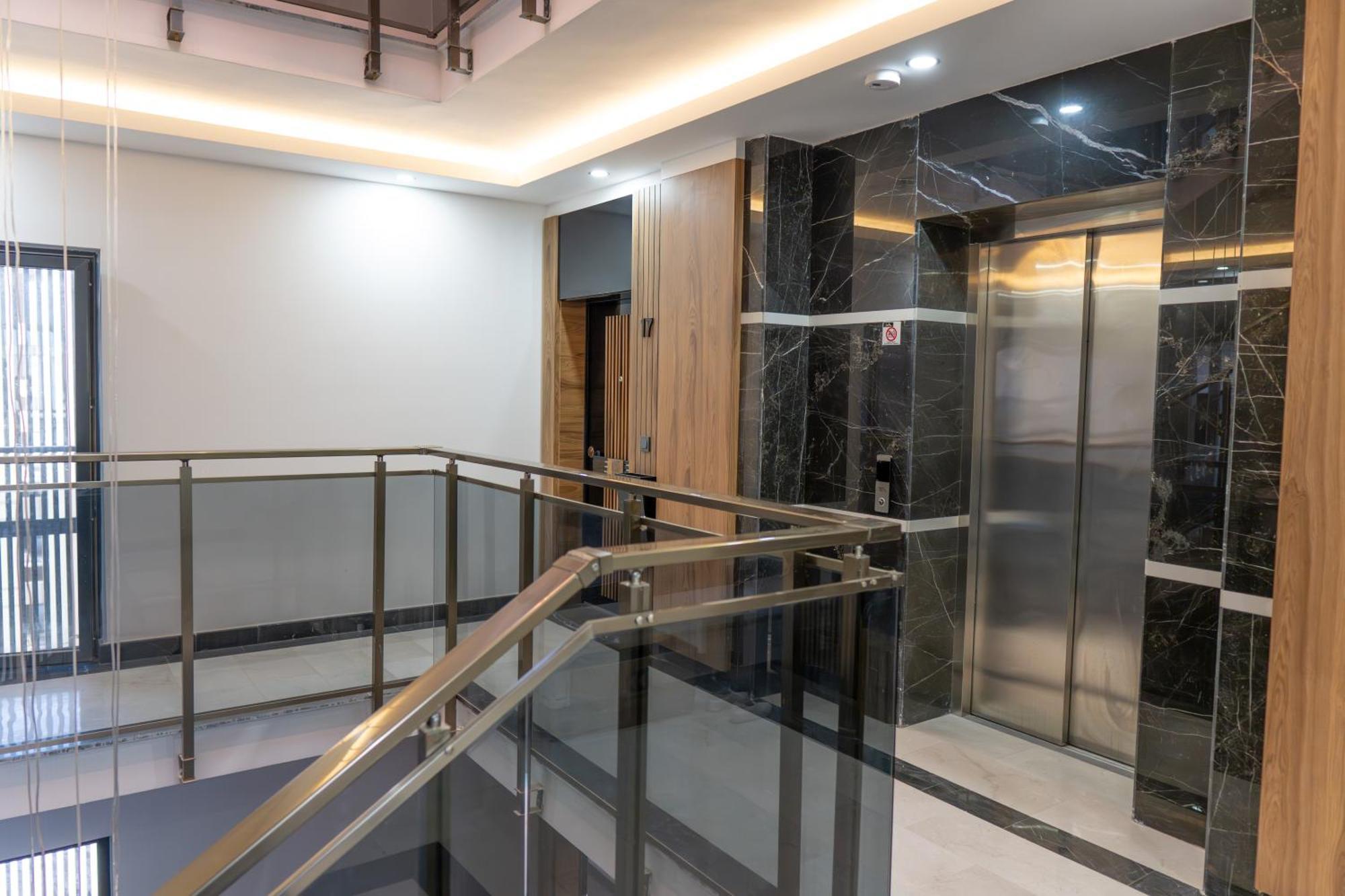 Wind Luxury 2 Apartman Aksu  Kültér fotó
